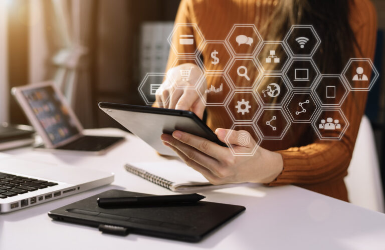 HOW EASY IS IT TO USE PHOTOSHOP ON TABLET?